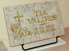 Hauaplaat [0100-14] 40x25x3cm, helebeež graniit, pilt-5, kiri-3(est/rus), kullavärv, metallalus